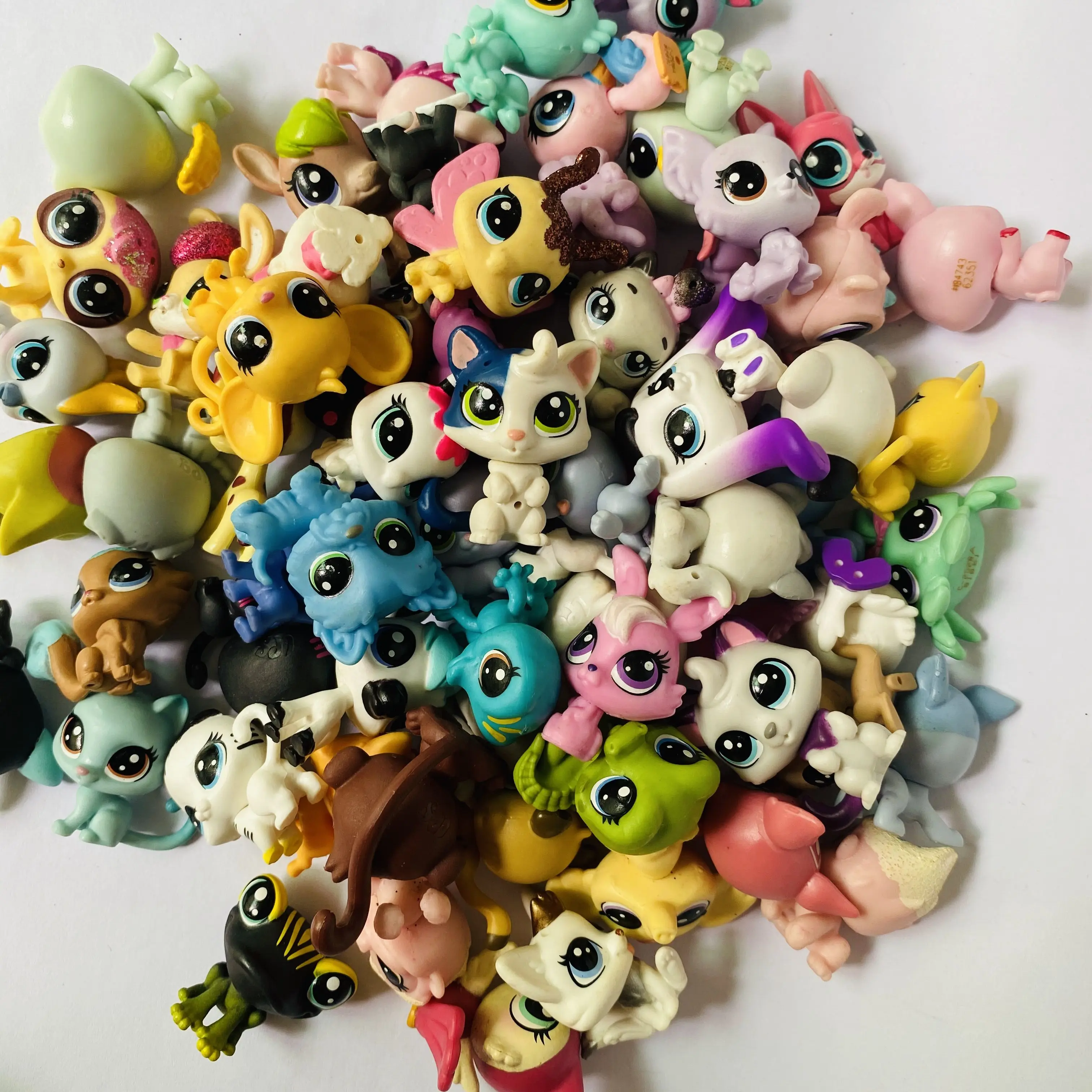 Littlest Pet Shop Animal Figure Boy Girl Toy Gift Hasbro LPS Random 20PCS Lot 