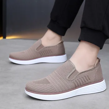 Shoes men 2025 spring new fashion slip-on lazy shoes breathable light wear-resistant casual single shoes