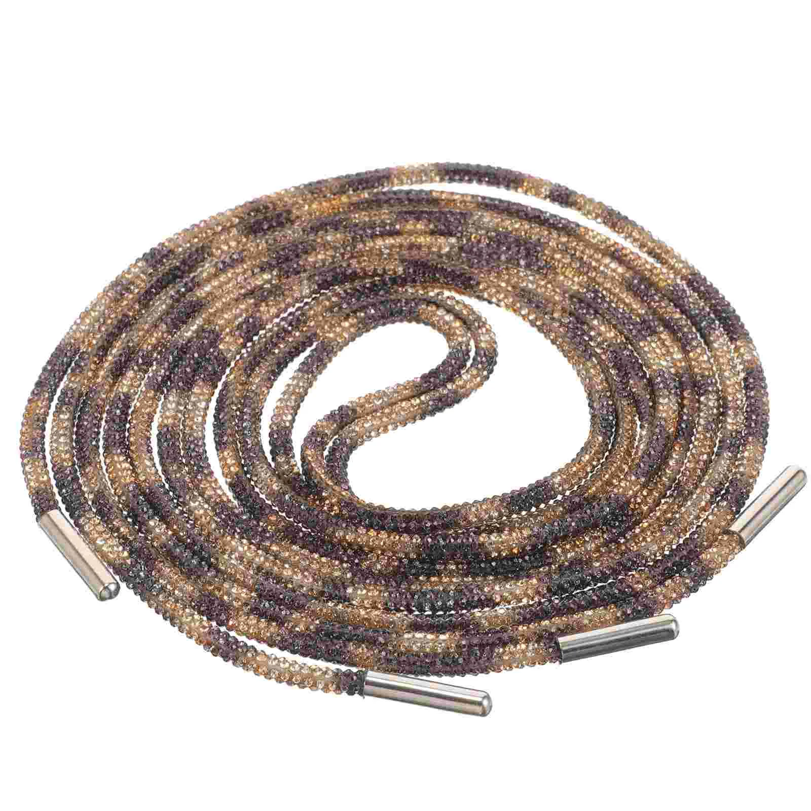 Рисунок 2 - Женские кроссовки на ремешках с