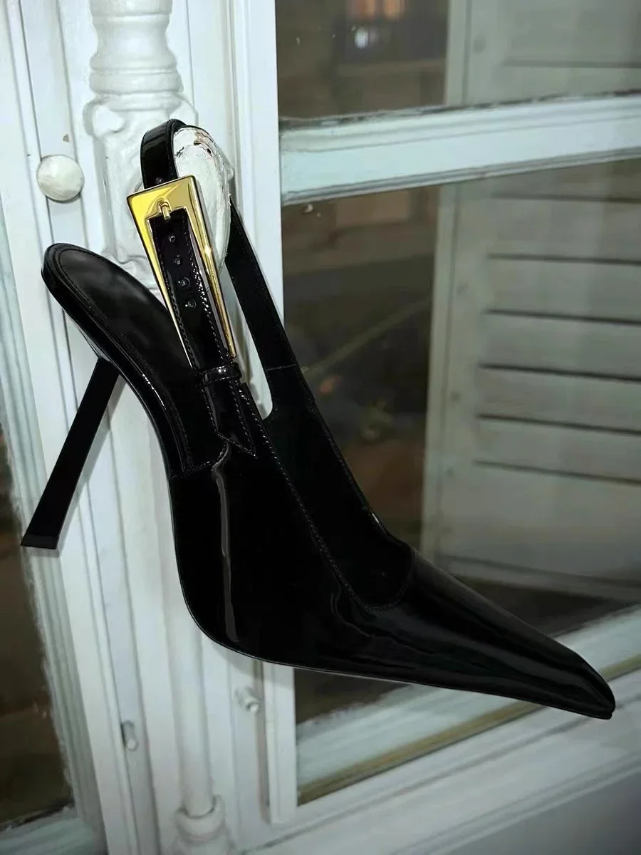 

Остроносые металлические высокие каблуки для женщин в новом стиле с тонким носком и черные пикантные европейские и американские сандалии из лакированной кожи