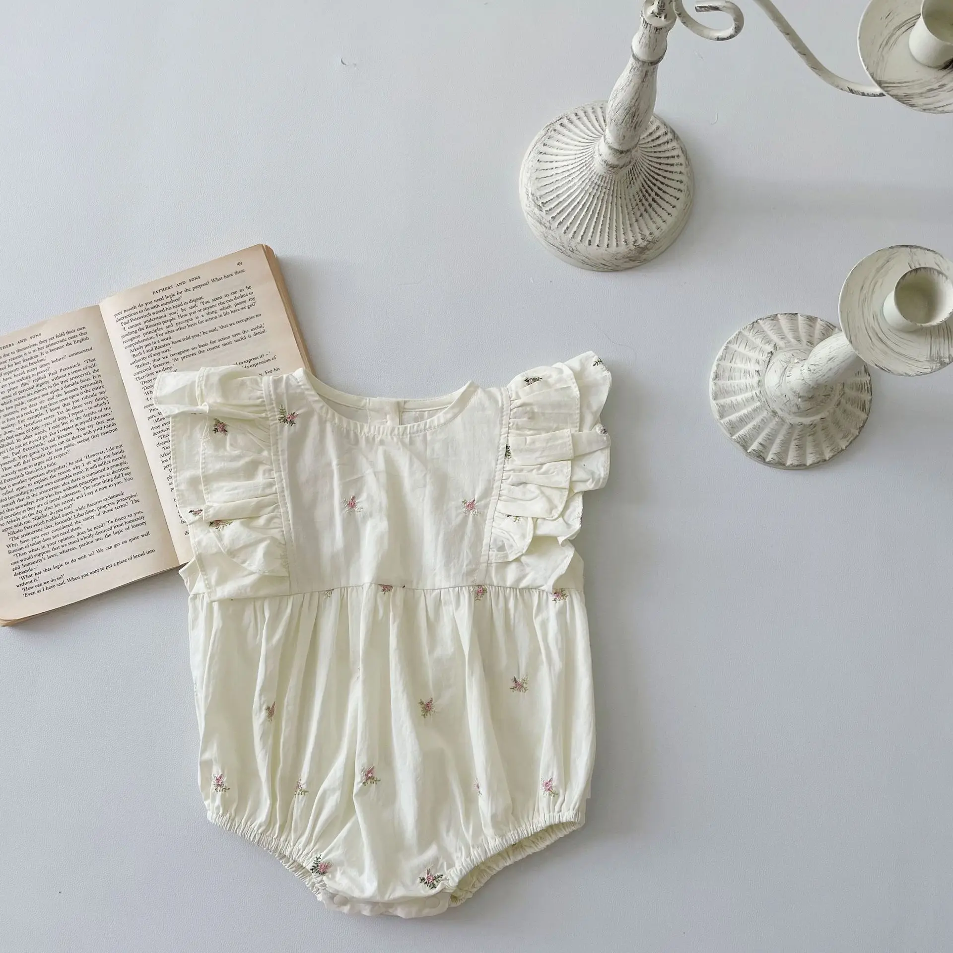 

Baby Clothing Girls Summer Embroidered Flying Sleeve Short-sleeved Baby Jumpsuit Casual Simple Girls Sweet Fashionable Romper