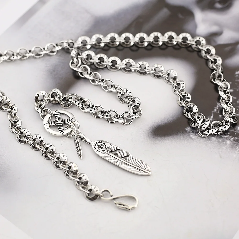 Trend and domineering retro eagle feathers round disk necklace O -line necklace