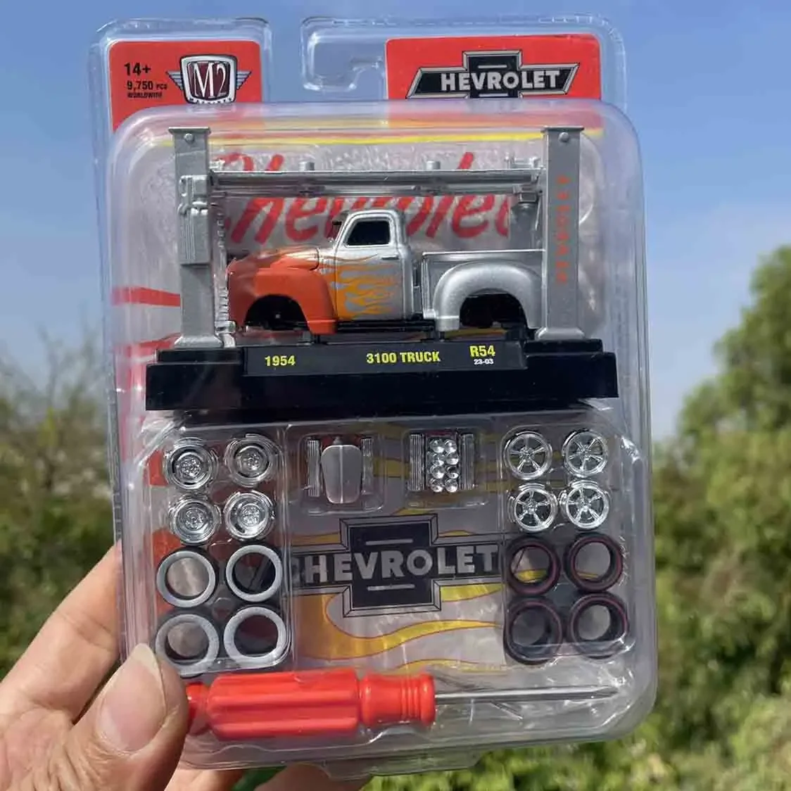 

Литая металлическая модель автомобиля, масштаб 1:64, масштаб 3100