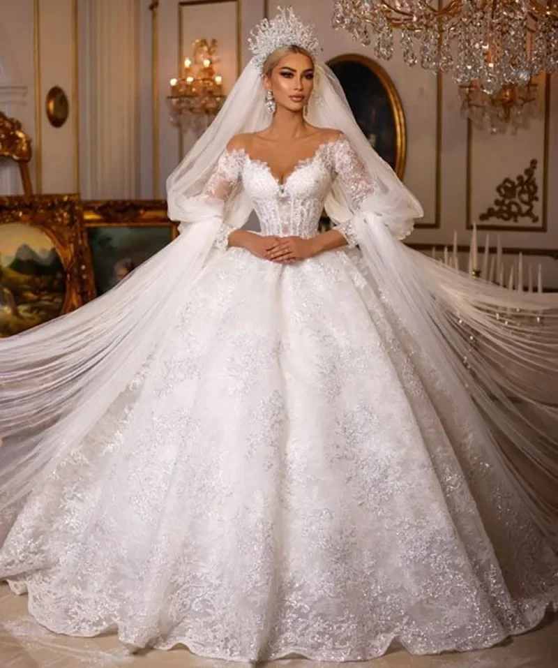 

Exquisite Lace Applique Wedding Dresses A Line Fluffy Pleat Organza Ball Gowns Sexy Backless Sweetheart Formal Beach Party Gala