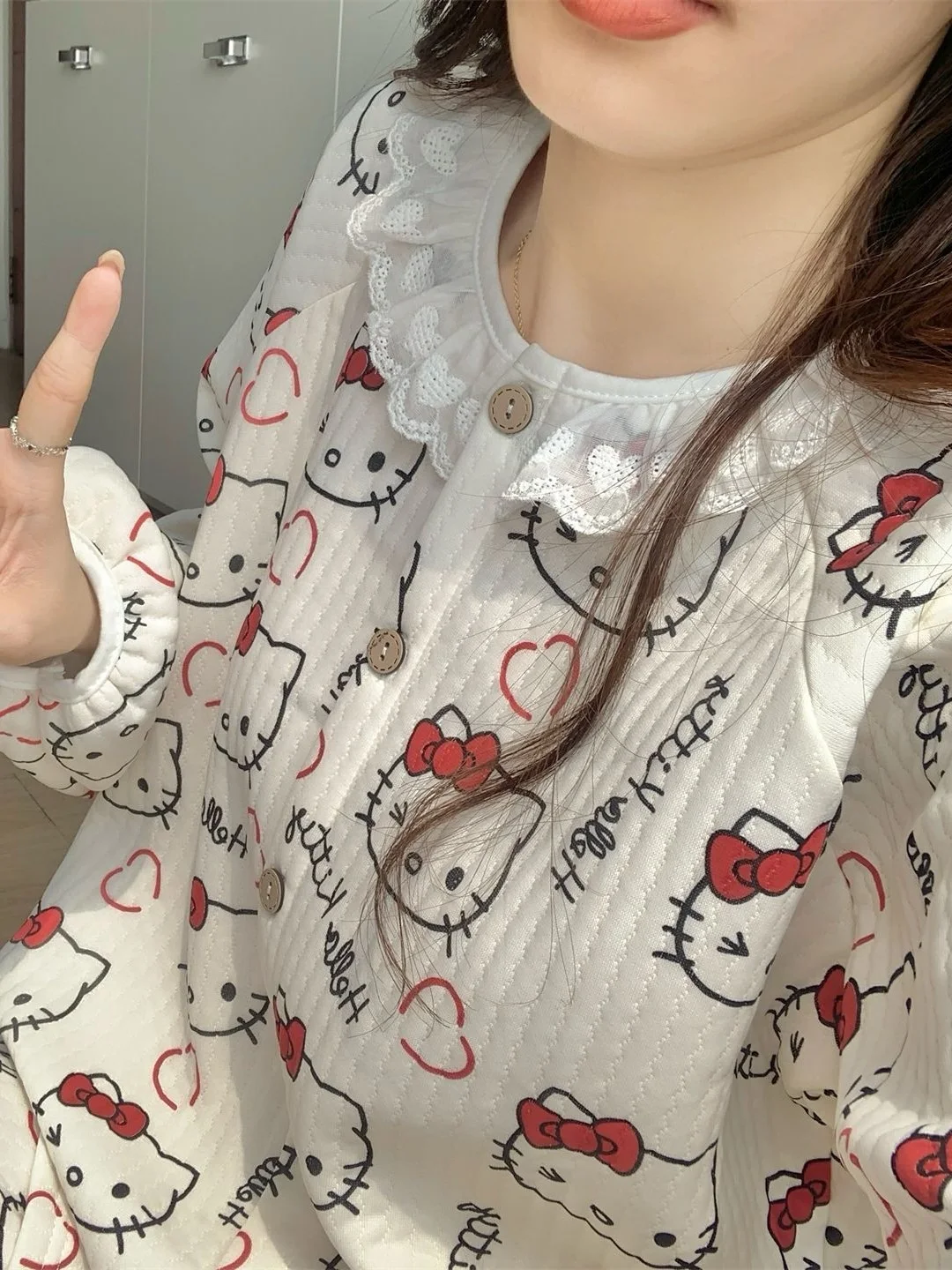 헬로키티 에어 코튼 레이스 슬립웨어 캐주얼 홈웨어 긴팔 라운드넥 오픈 가디건 스타일 폴리에스터 원단 겨울 시즌