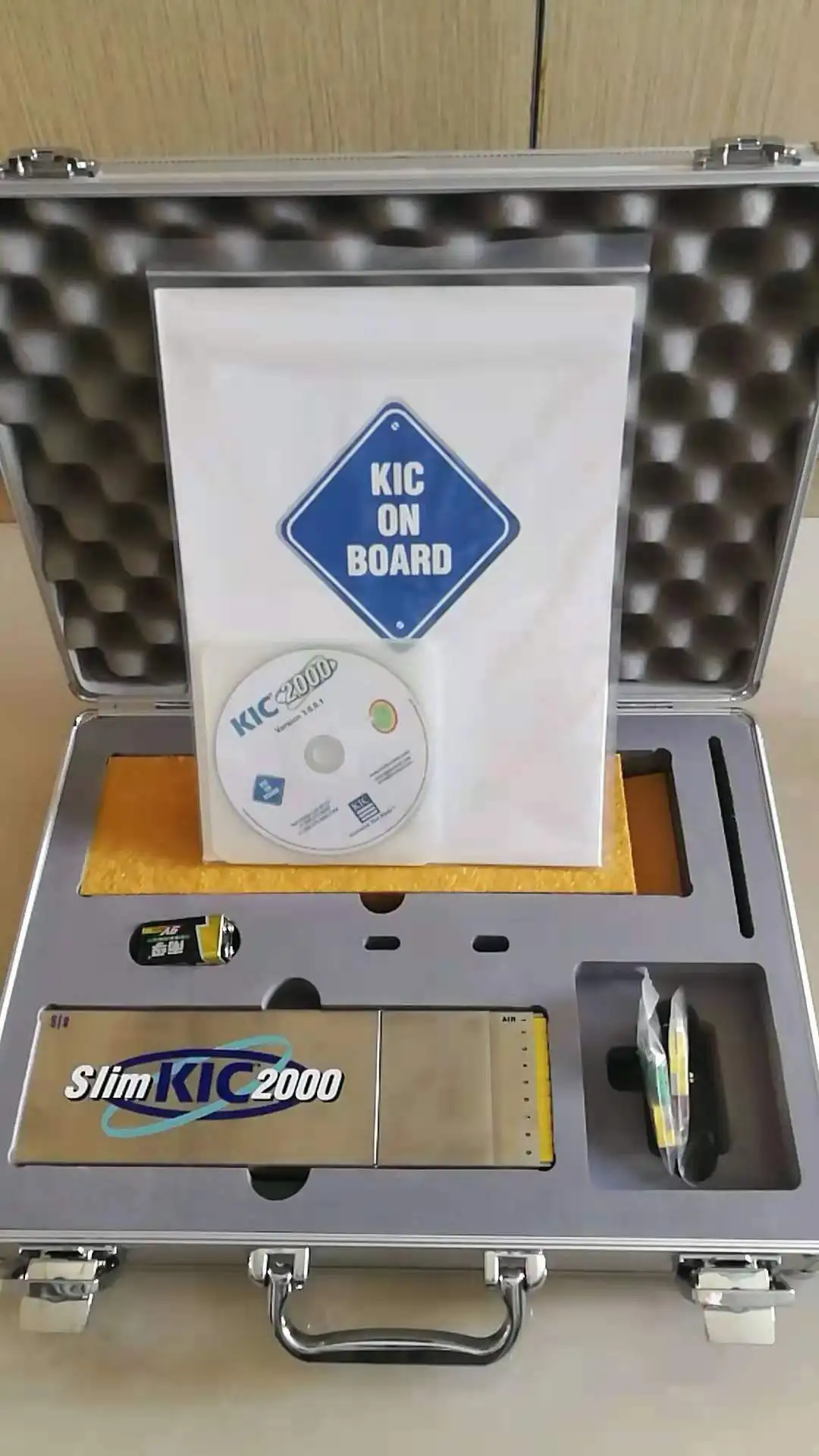 고품질 6 채널 kic 시작 SMT 리플로우 오븐 프로파일러 리플로우 열 프로파일러 모델 번호: 9 채널 슬림  kic-Freehip.co.kr