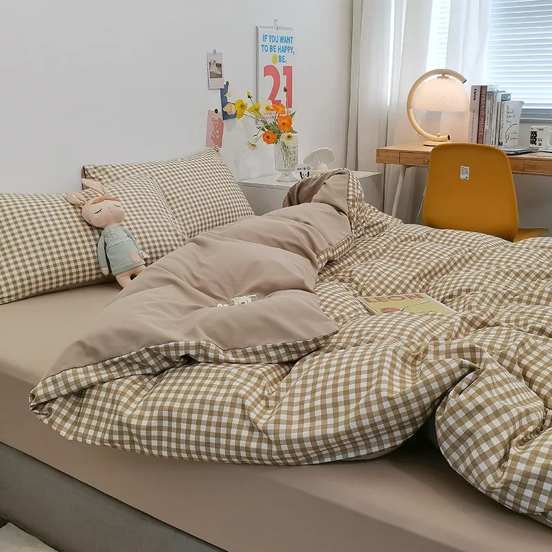 Fashion Striped Grid Printed Breathable Bedding Set