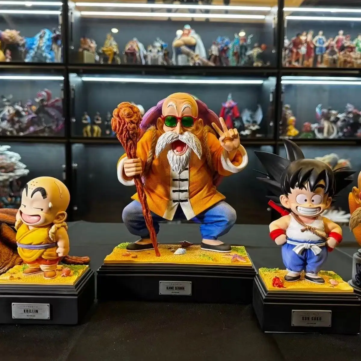 Bandai - Figurine Dragon Stars - Maître Roshi, le légendaire Tortue