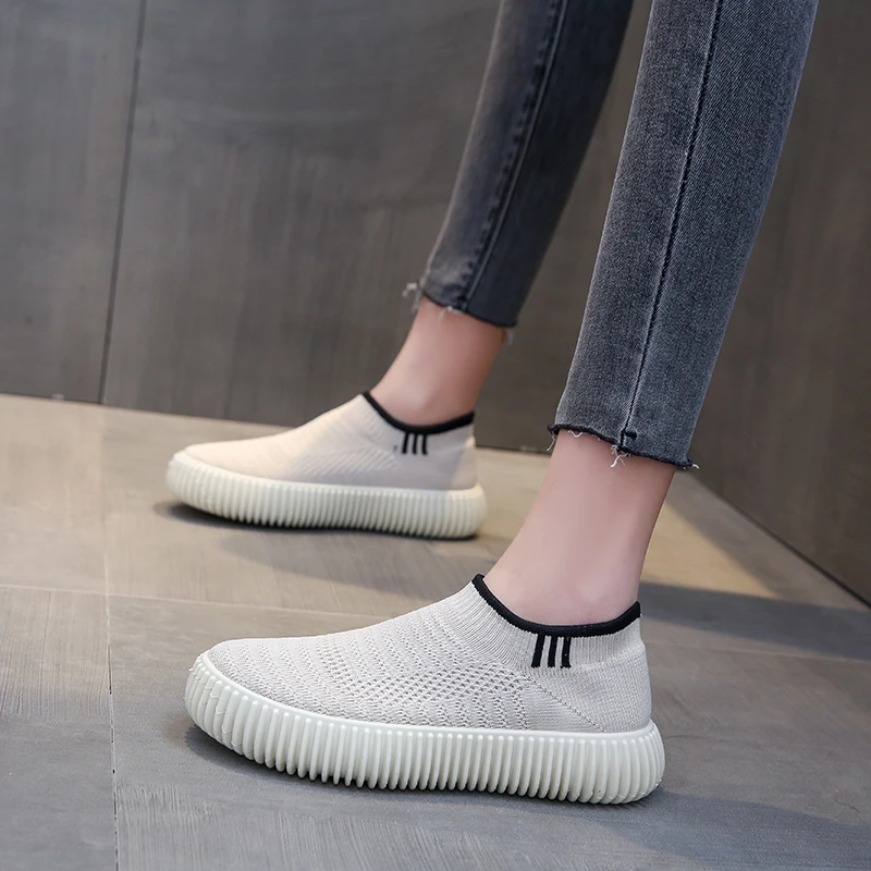 

2023 Fashion Shoes for Women Deep Cut Slip-on Women's Vulcanize Shoes Breathable Women Sneakers Comfortable Knitted Shoes Ladies