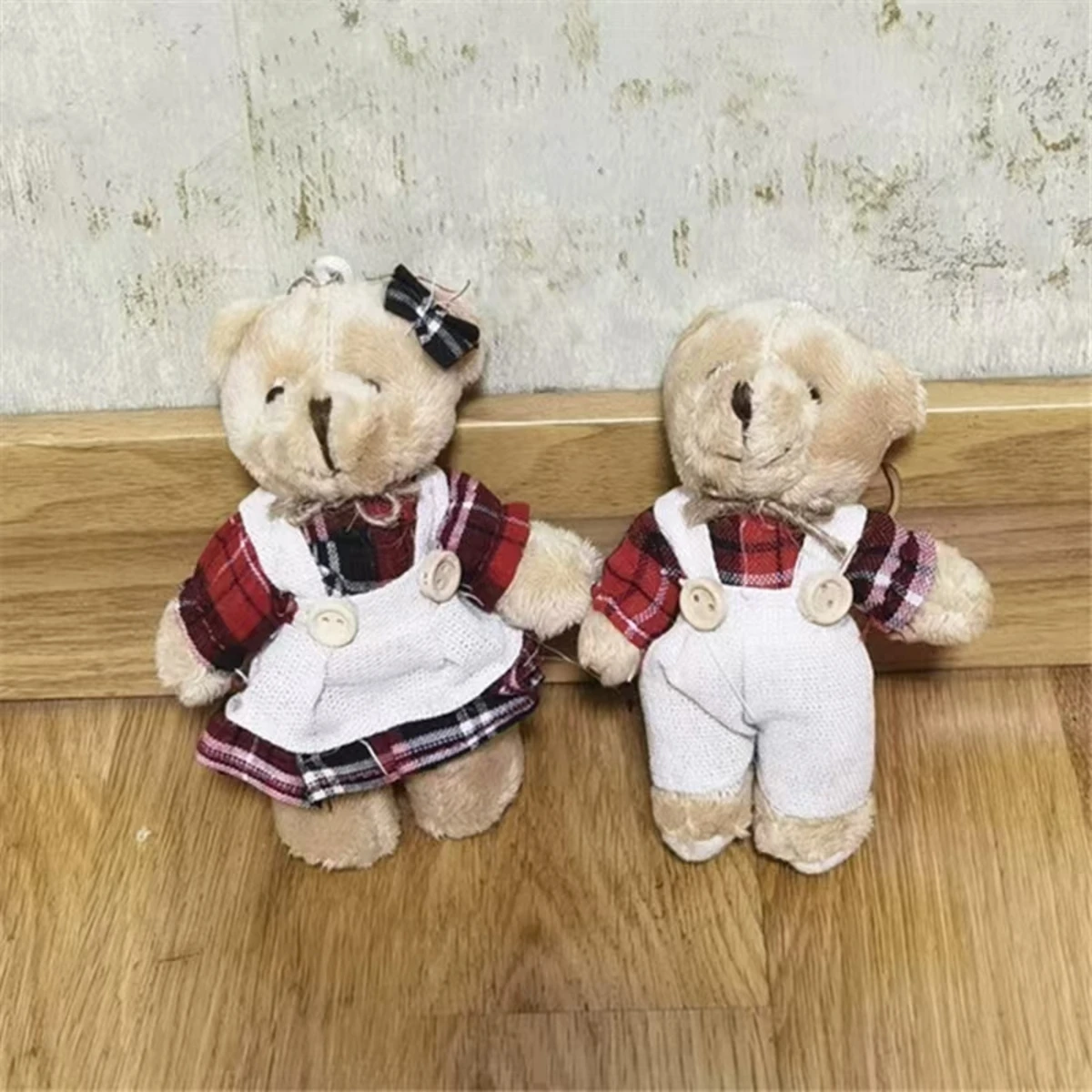 Bear keychain 10cm with changeable clothes interactive plush toy for bag car decor