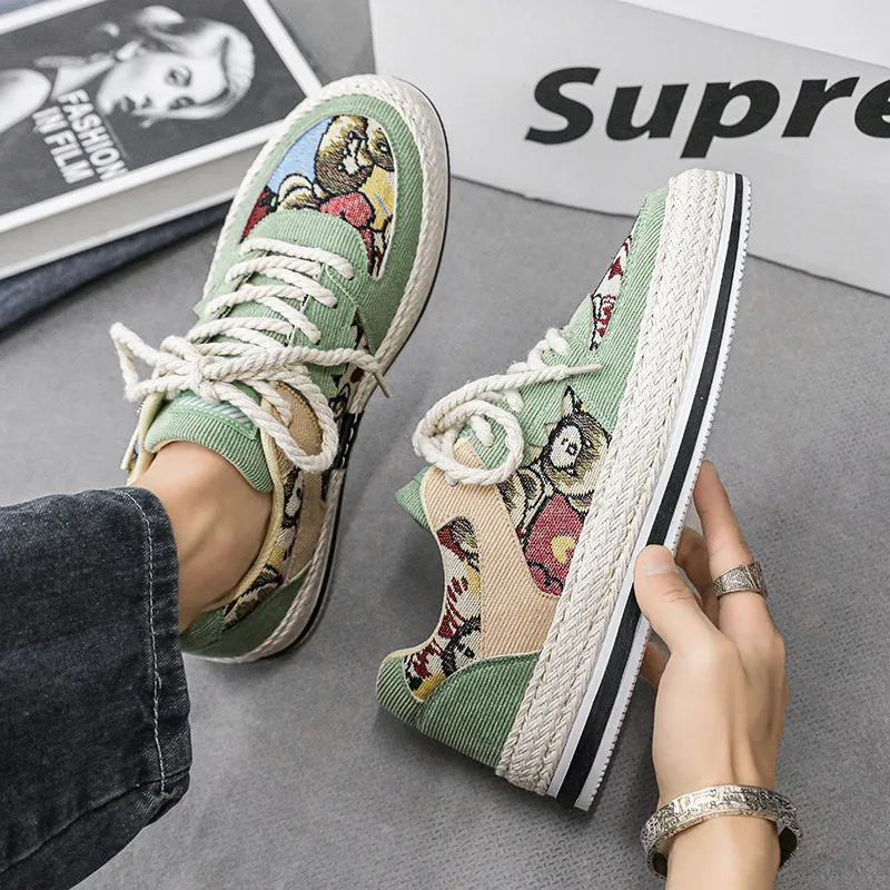 2025 Spring New Embroidery Men's Fisherman Shoes Comfortable Breathable Casual Shoes For Men Low Top Flat Skateboard Shoes Male 2