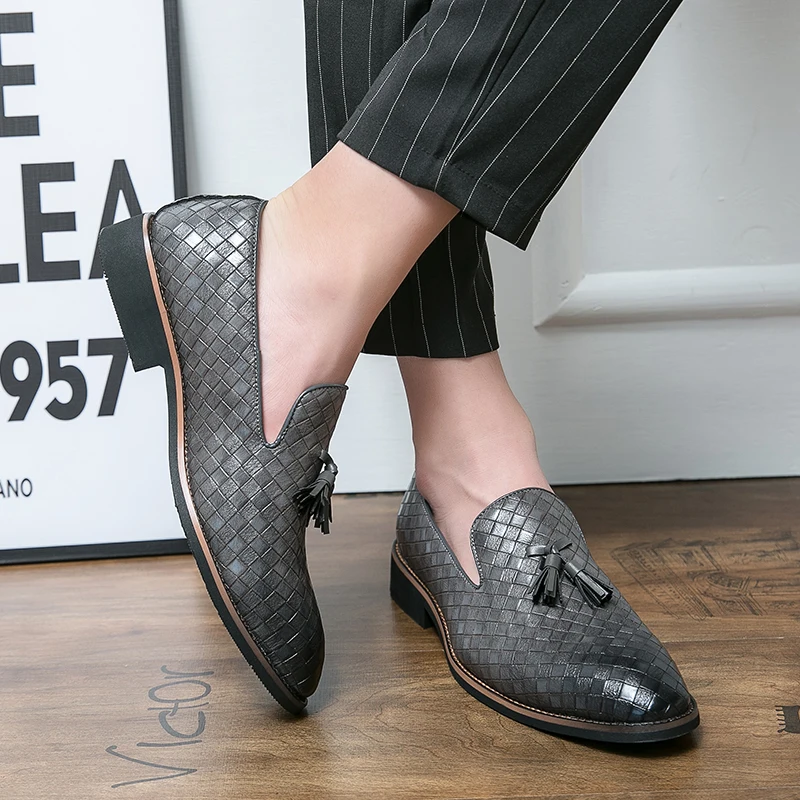 

Men's Weave Loafers Brand Leather Shoes Vintage Slip-on Classic Casual Men Driving Shoes Wedding Male Dress Shoes Tassel pointed