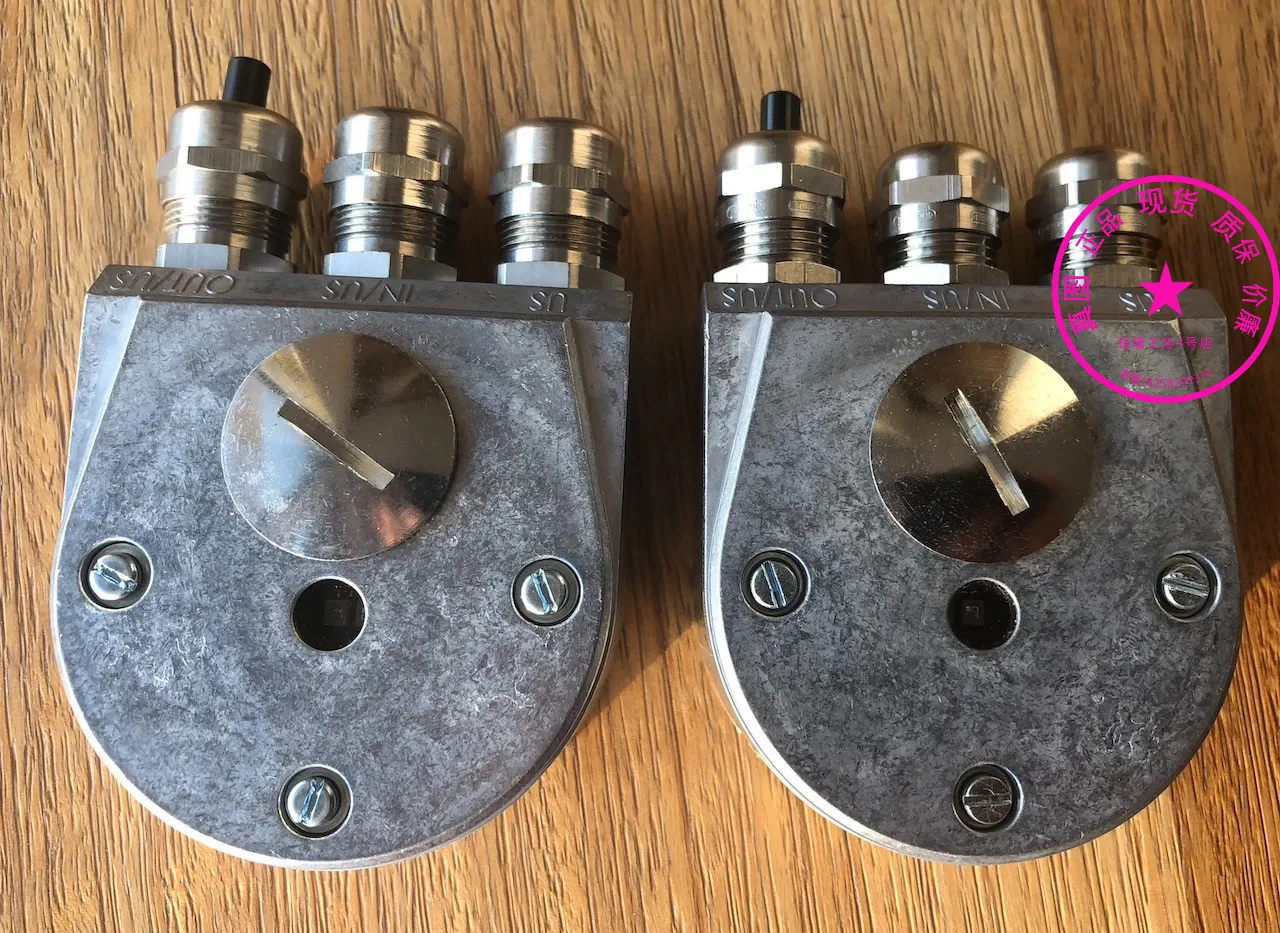 1pcs ATM60-P4H13X13/PAH13X13 인코더 AD-ATM60-KA3PR 어댑터 새로운 원본