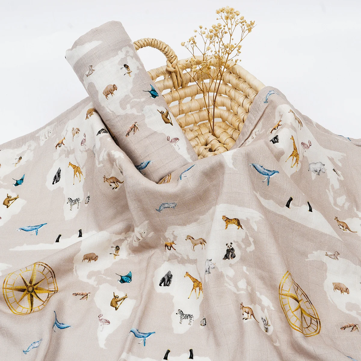 Cotton Muslin Blanket HappyFlute 110*120cm Cute Animal Print Super Skin-friendly Muslin Swaddle Sleeping Wrap Newborn Baby Blanket