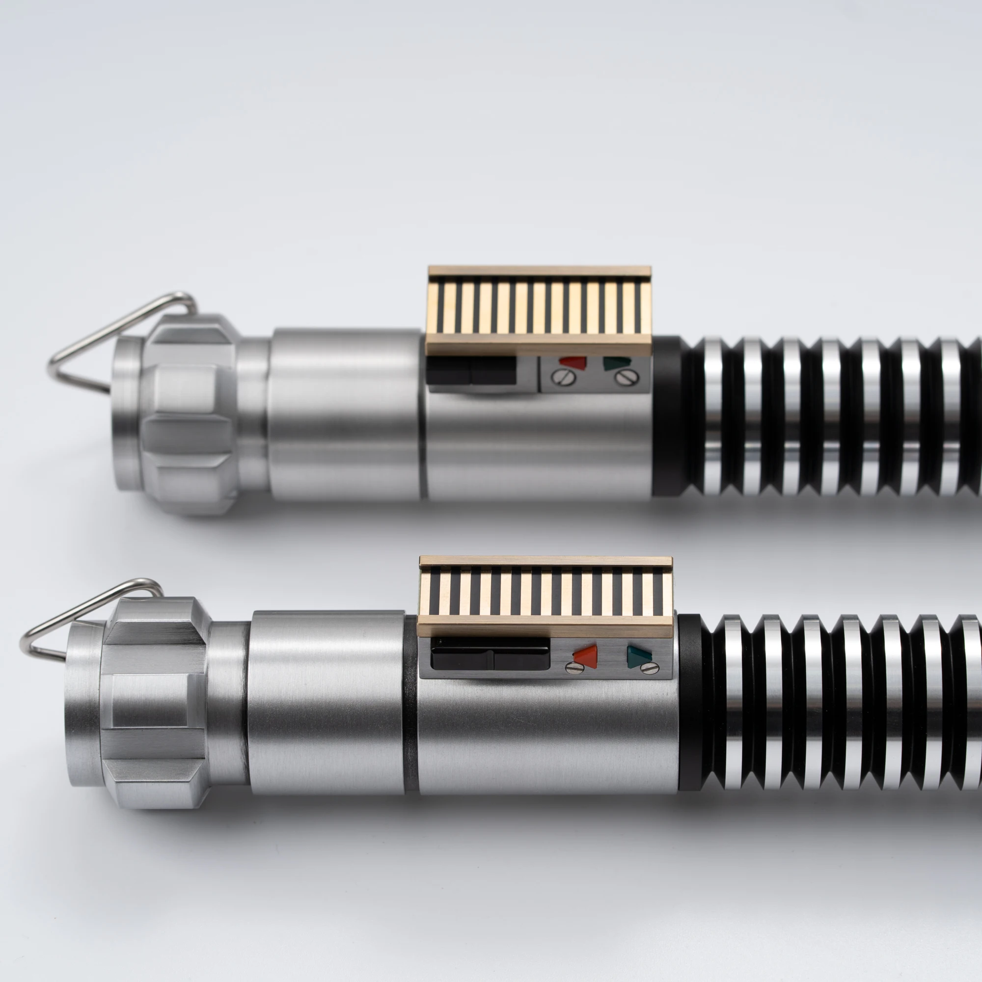 ELF SABERS ルーク　ライトセーバー ELF SABERS LUKE EP8 HERO カスタムライトセーバー | SYBERSABERS