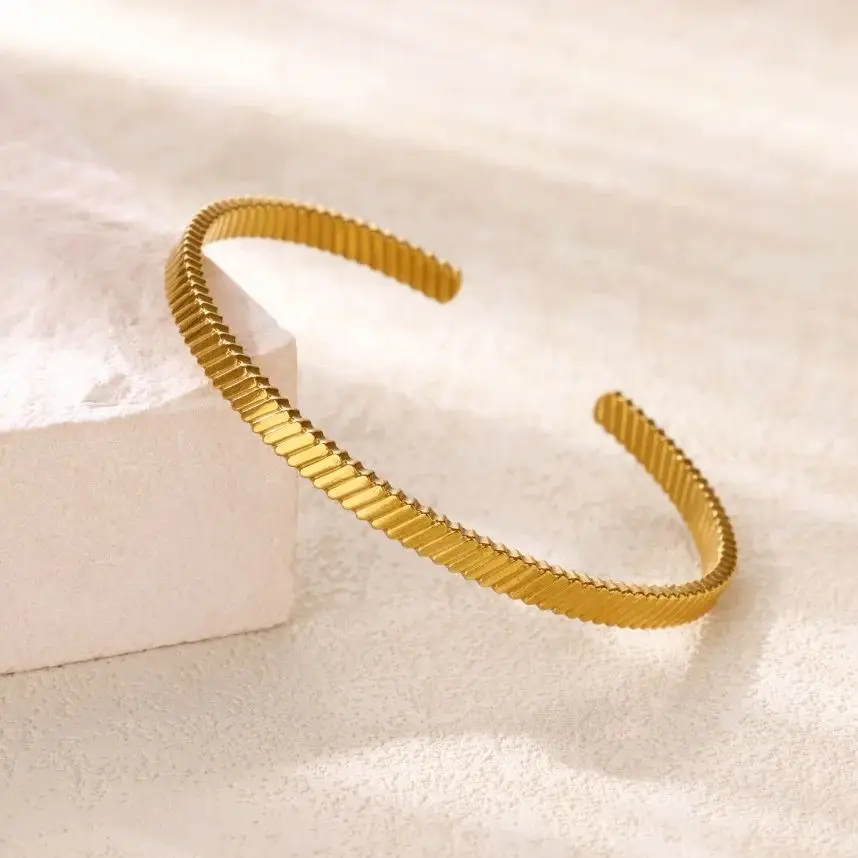 Gold Bangle Color Stainless Steel Bangle For Women
