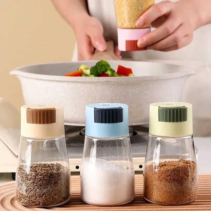 Kitchen Salt and Pepper Shakers Precise Quantitative Push Type Seasoning Shaker Press Type Salt Dispenser Spice Dispenser Sealed salt shaker salt pepper shakers