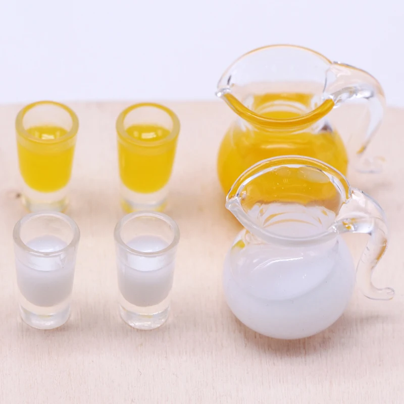 

Dollhouse Mini Simulation Glass Container Milk Orange Juice Miniature Food Play Scene Prop Model