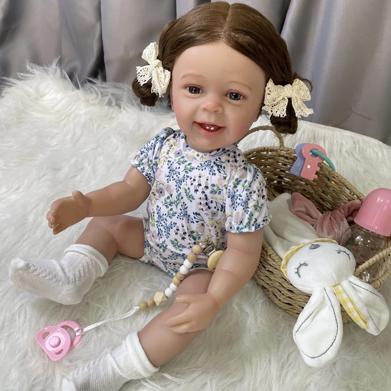 

55CM Full Vinyl Washable Body Already Painted Reborn Baby Doll Yannick Smile Girl Lifelike Toddler Toy Figure Gifts