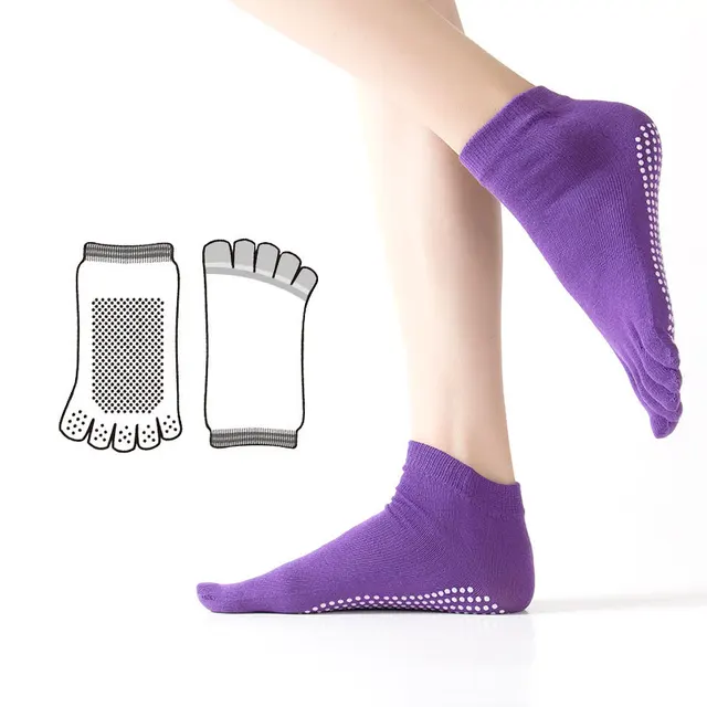 Hot Sale Women Anti-slip Yoga Socks Fingers Fitness Pilates Socks Gym Five Toe Sport Socks Cotton Colourful Elastic Winter 3