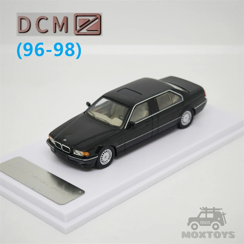 DCM 1:64 E38 7-serie L7 (96-98) Pre ver. / (98-01) post ver.