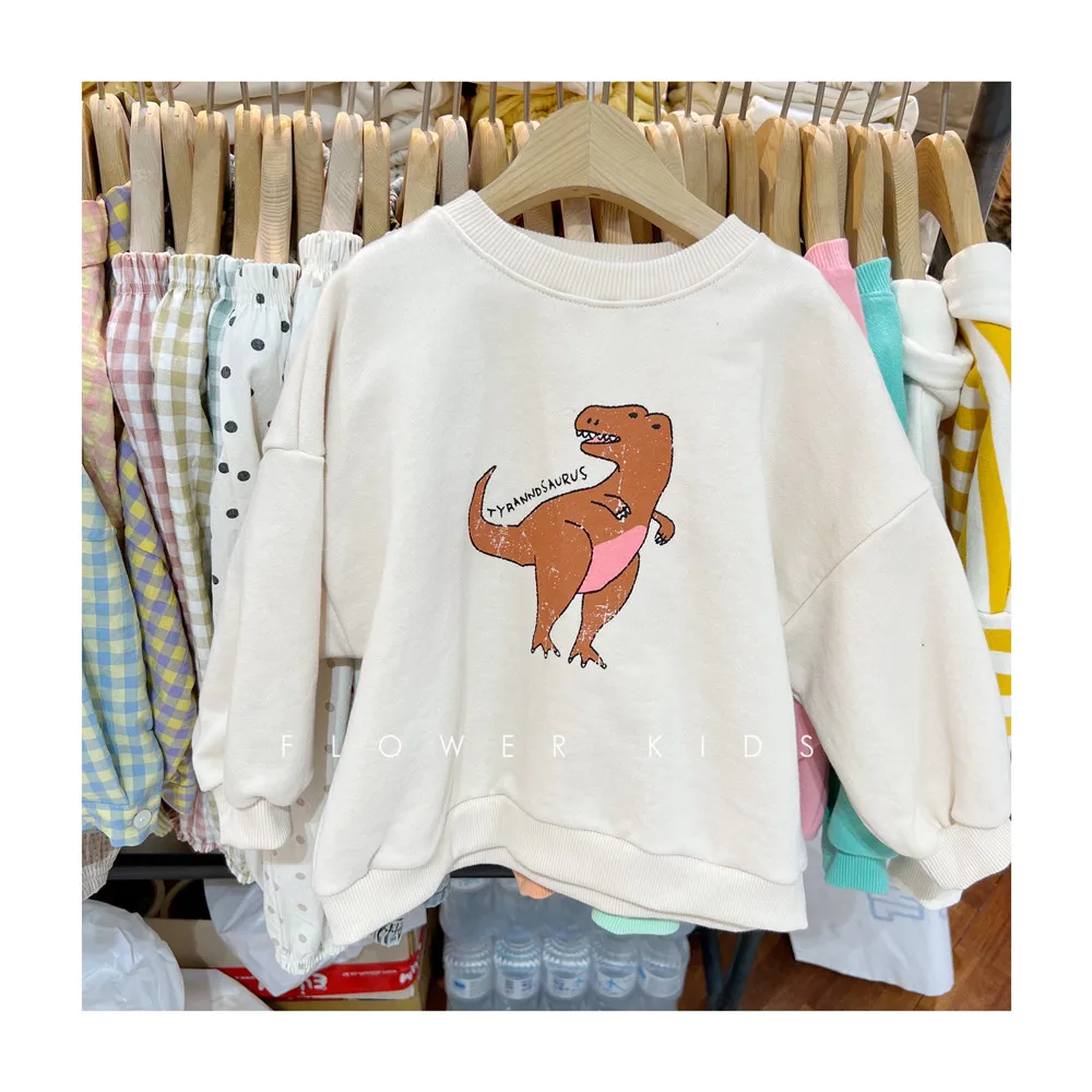 بلوزه طويلة الأكمام