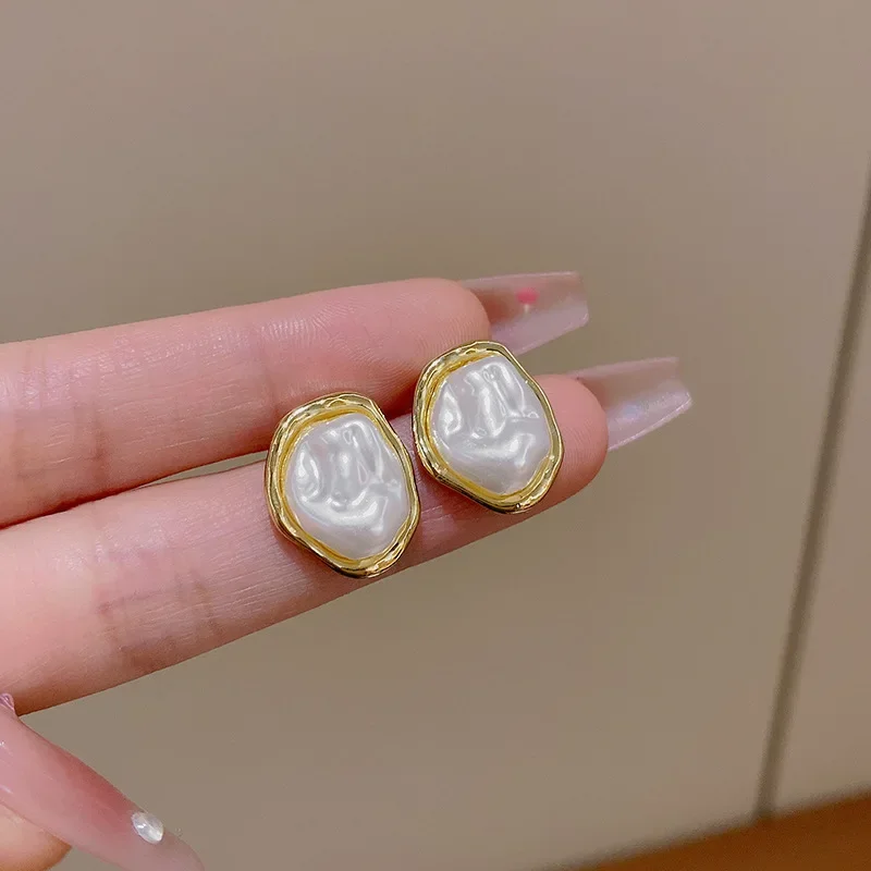 Geometric Irregular Round Pearl Earrings For Women Unusual Irregular Gold Color Metal Side Boho Trendy Jewelry Gift