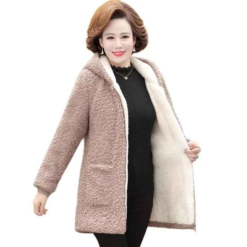 6XL Middle-aged Elderly Women Lamb Wool Coat New Winter Plus Velvet Cotton Jacket 2024Loose Mid-length Female Hooded Overcoat