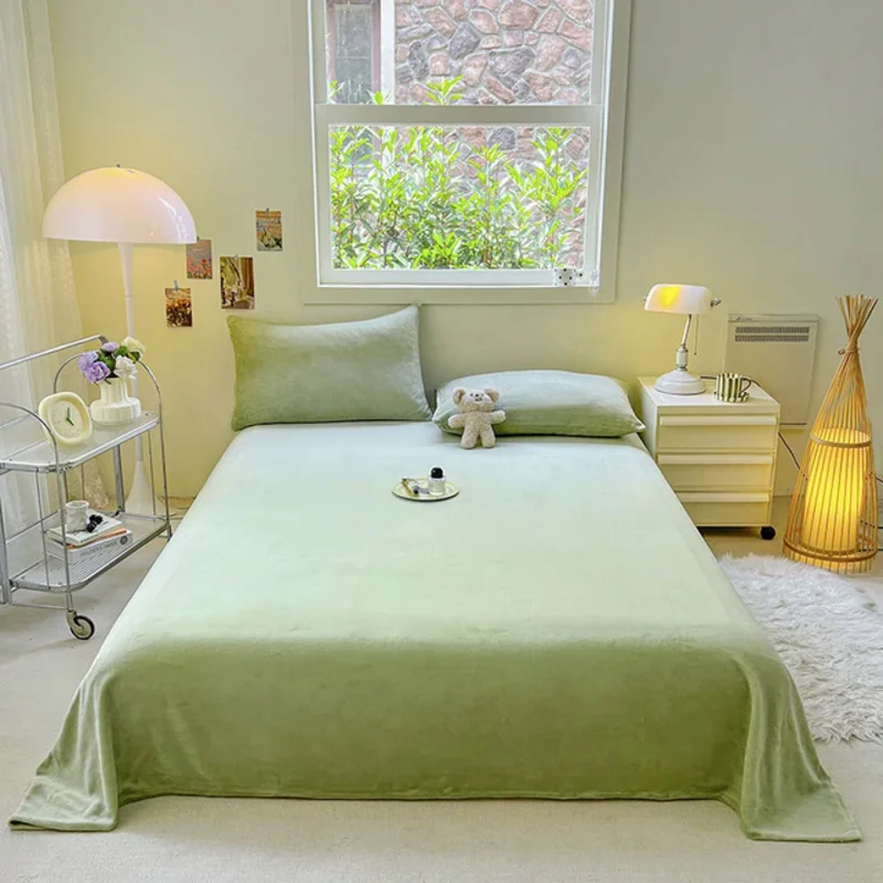 

1pc Winter Bed Linen, Solid Color Flat Sheet, Velvet Bedsheet for Home Skin-friendly Bedspread (No Pillowcase)