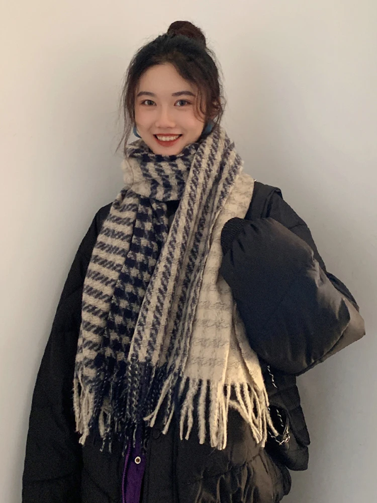 Рисунок 2 - Новинка 2023, женский шарф на осень и зиму