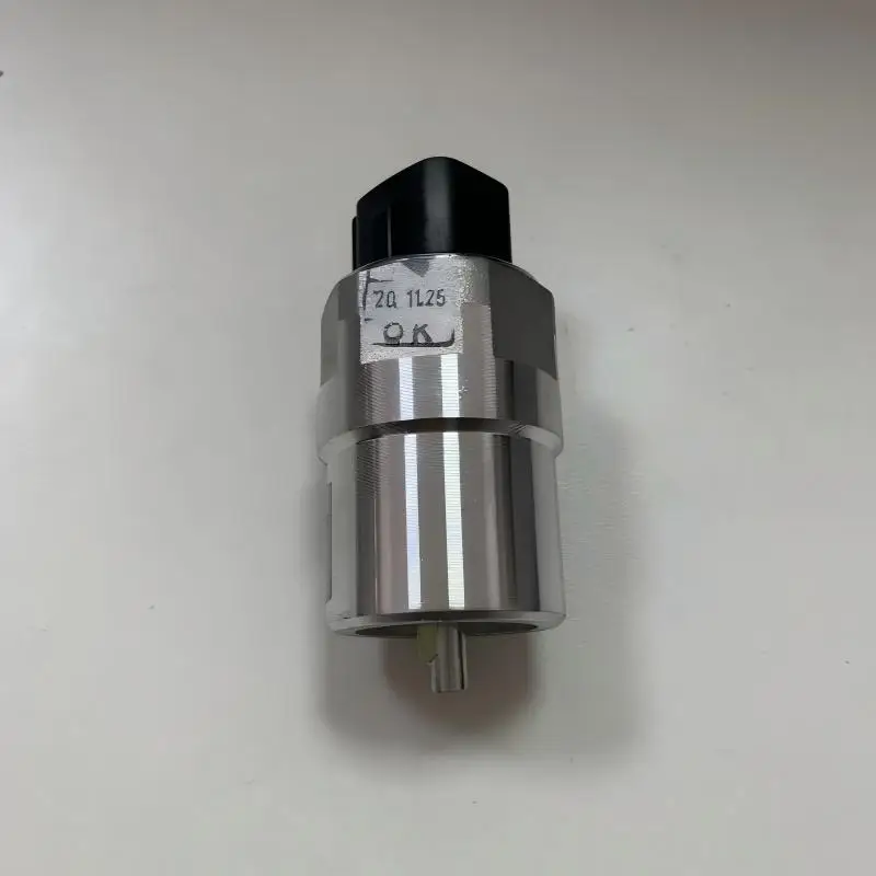 25565-32Z01 MK421138 26335-00Z60 MK387458 MK345796 주행거리계 센서 4핀 24V 8-25P (UD FP6 트럭 부품용)