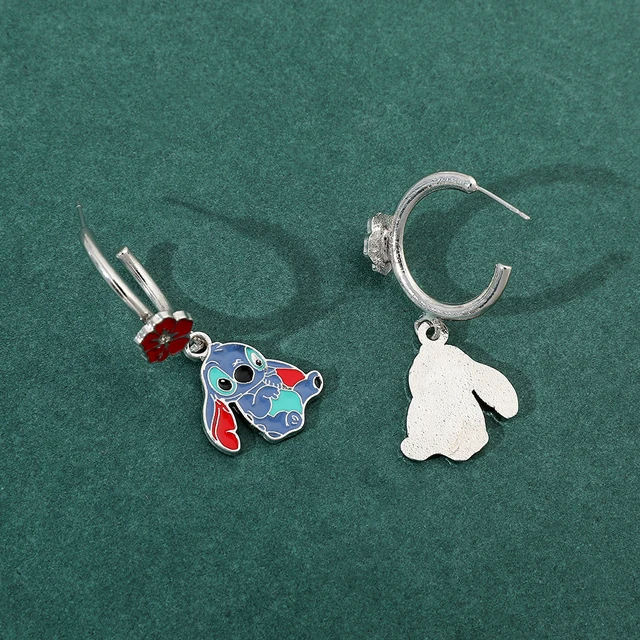 Pendientes creativos de Disney Lilo & Stitch para mujer, accesorios de  joyería de Anime, pendientes de tuerca de dibujos animados, regalos de  cumpleaños para niñas y niños - AliExpress