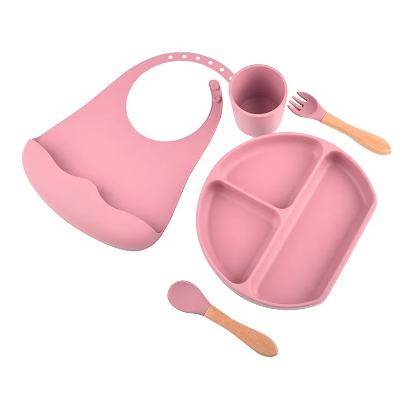

5Pcs/ 4Pcs Silicone Baby Feeding Set Waterproof Bibs Kids Plate Spoon Fork Sets Baby Bowl Cup Tableware Saliva Towel Dinnerware