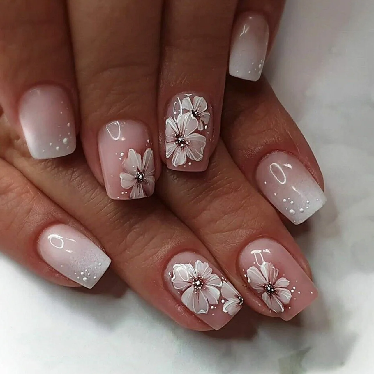 Ladder-Shaped Floral Ombre French Press-On Nails with Glue Strips - 24 Piece Set