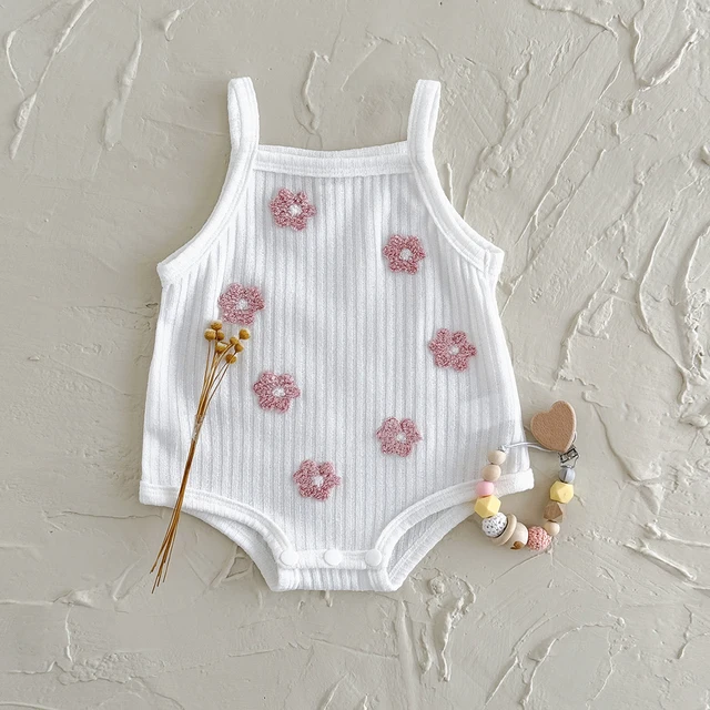 Ins Newborn Baby Girl Clothes Summer Suspenders Romper Triangle Jumpsuit Flower Embroidery Toddler Strap Bodysuit 0-18 Months 1