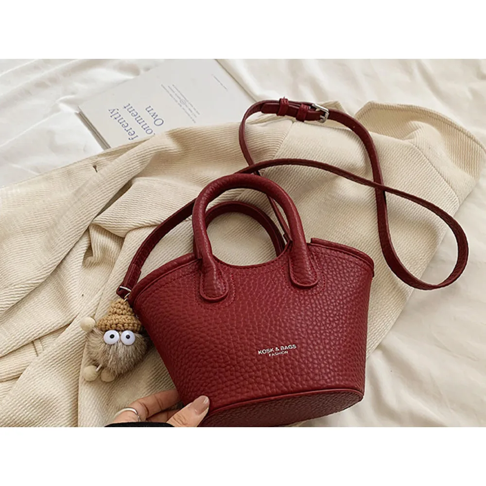Hand held bucket for women 2024 new Korean version Instaram trendy fashion versatile shoulder simple niche crossbody_voghion.com