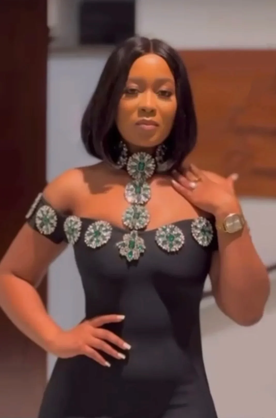 hmqViviiyNSAyin8WueUtyMNu6udZoW5hS5l