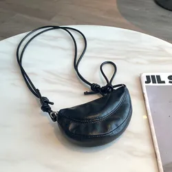 Elegant Genuine Leather Women's Crossbody Bag - Luxury Designer Fashion Mini Purse - 16X11X3cm (Black)