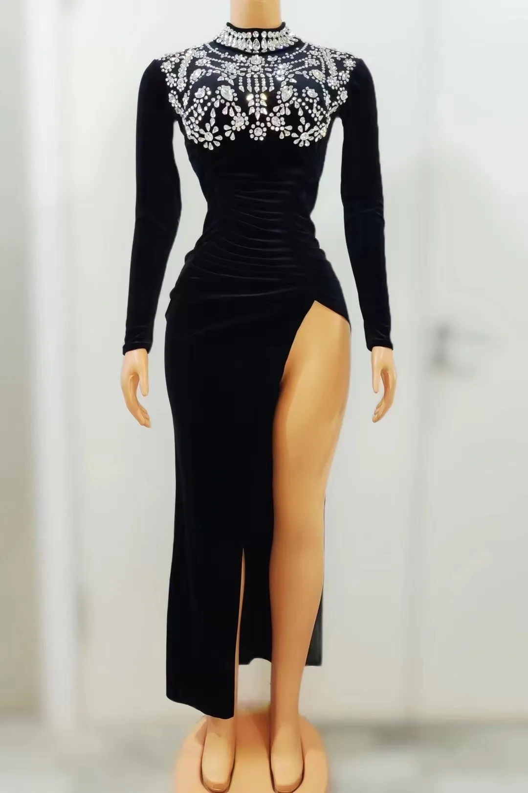 

Blackboard Singer Nightclub DJ Stage ModelShow Sexy Slim Fit Wrap Hip Tight