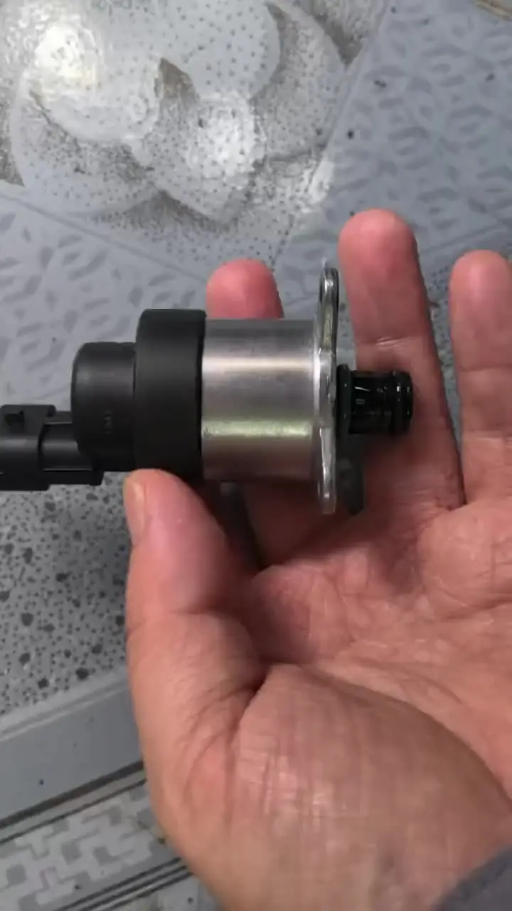 0928400826 Регулятор давления топливного насоса контроль дозирующего соленоида 71772310