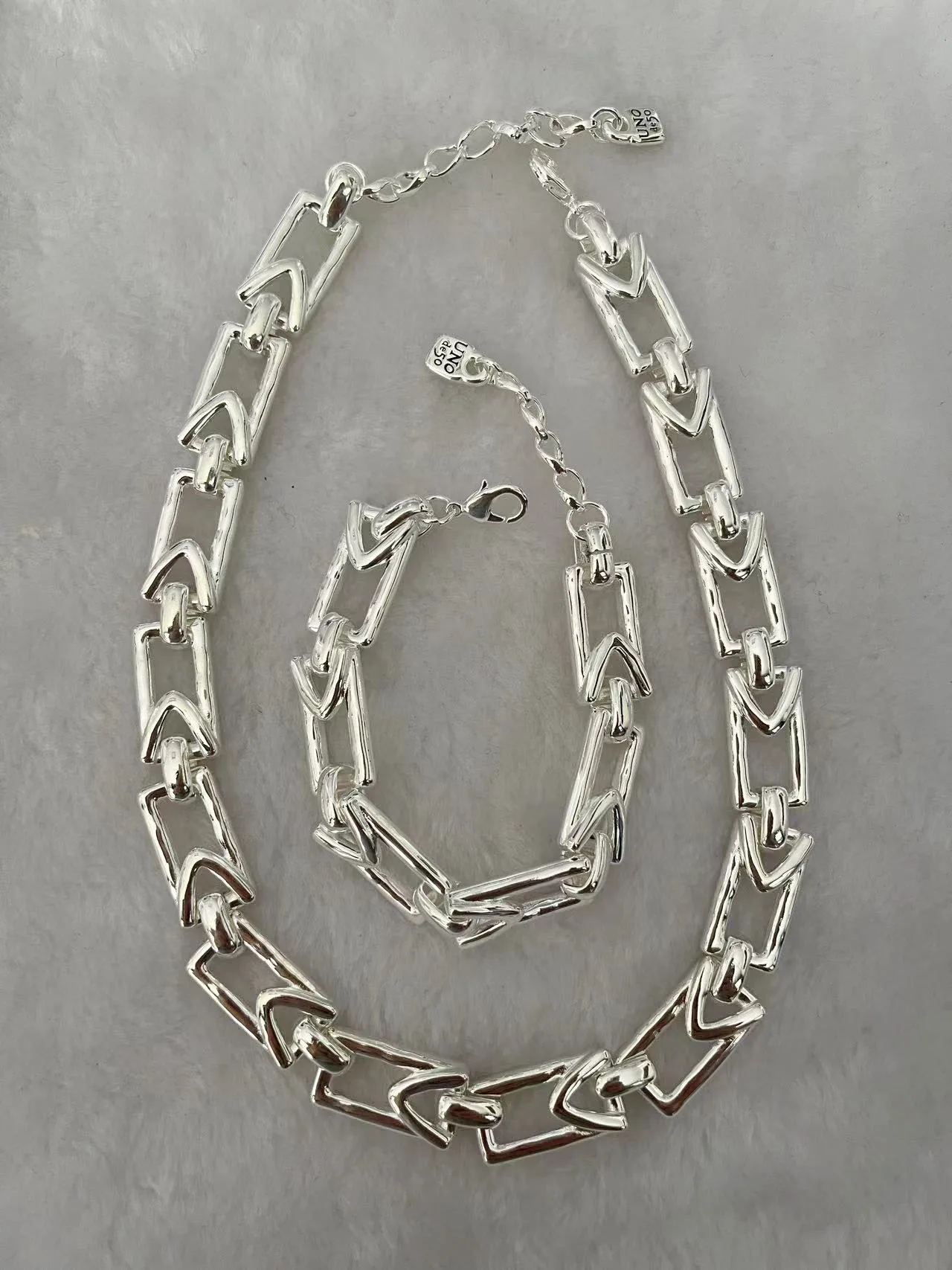 YS 2024 Fashion Popular 925 Silver Classic UNO DE 50  Bracelet Necklace for Women Jewelry Gift Free Delivery Dropshippring