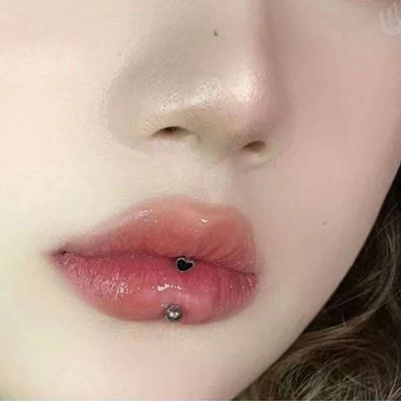 Love Lip Ring Titanium Steel Larbet Horseshoe Ring Ear Bone Stud Piercing Ornament Hot Girl Sweet Dripping Oil Nose Piercing