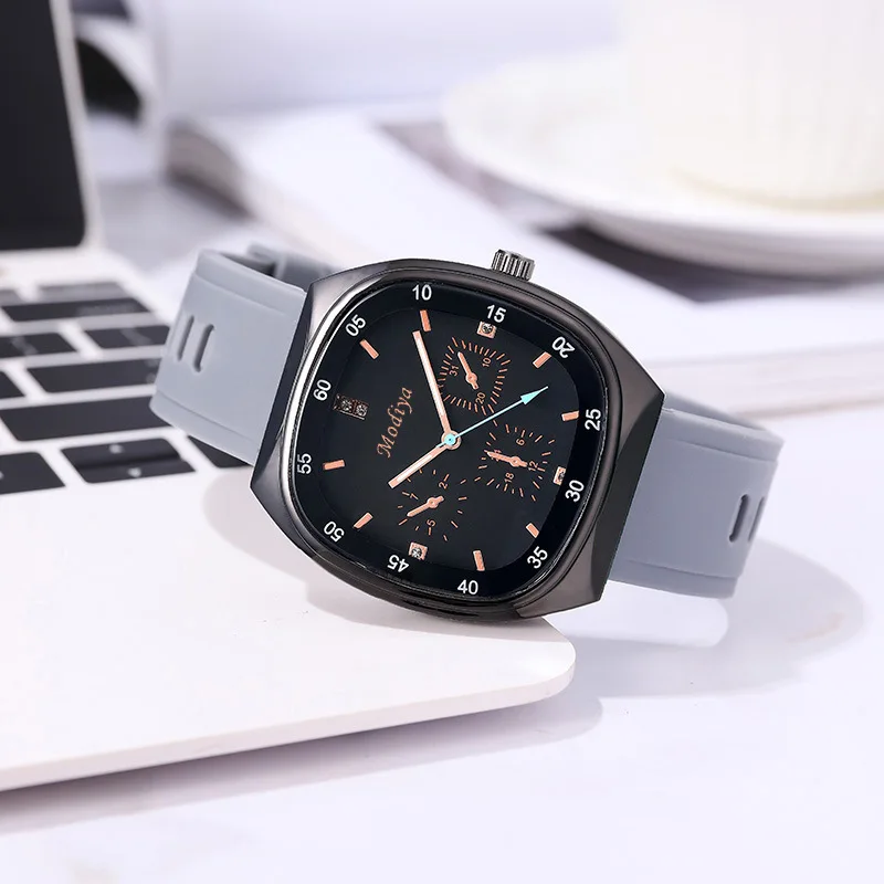 Women's silicone strap quartz watch three eye silicone men's and women's quartz watch