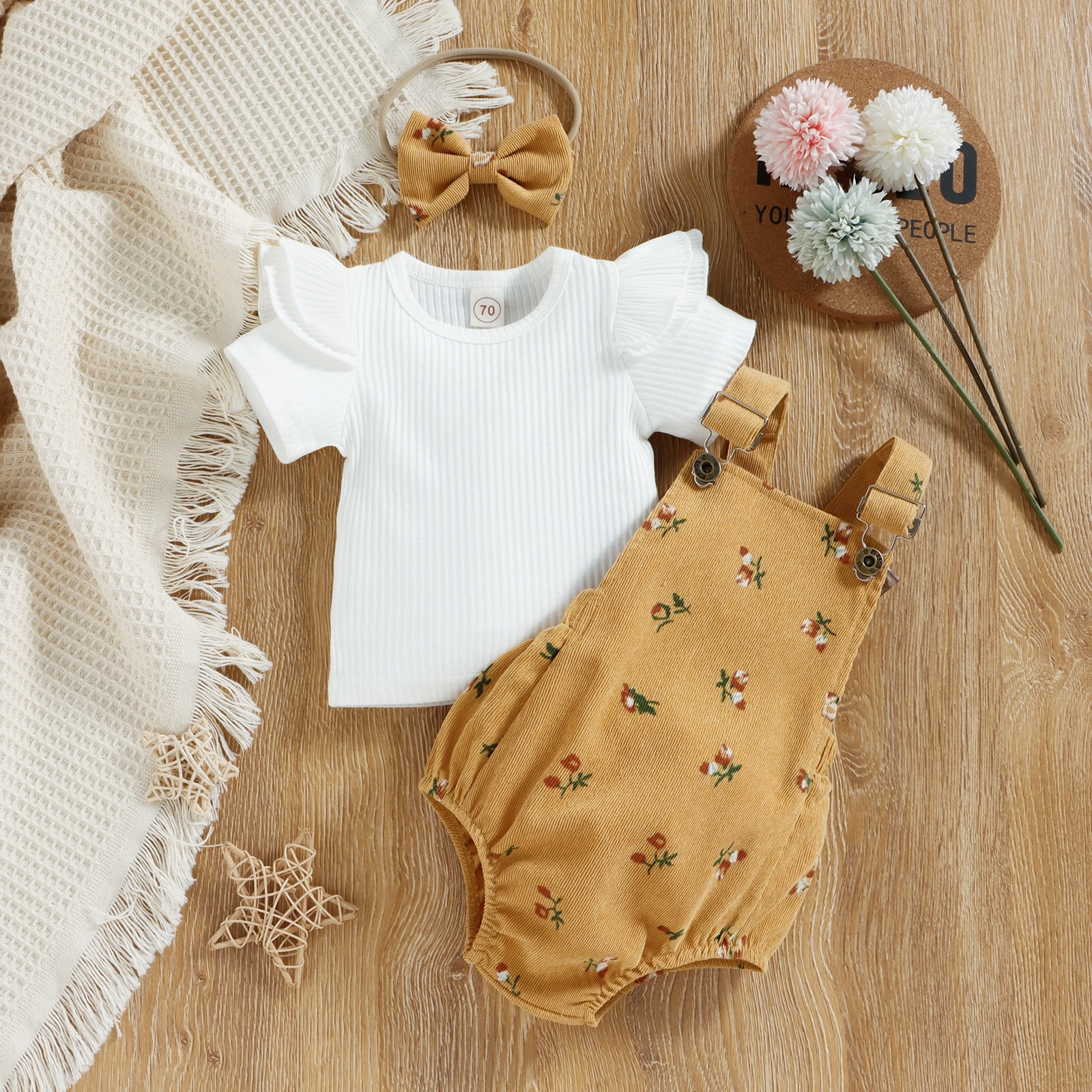 Description Picture 6 of item3PCS Summer New Style For Girls And Babies 0-1 Years Old Sweet, Cute And Comfortable Three-Color Corduroy Suspenders