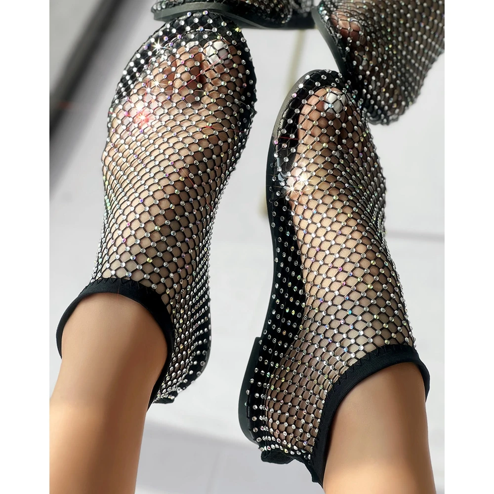 

Летние модные женские туфли на выход блестящие женские сандалии с вырезами на плоской подошве с круглым носком в Корейском стиле босоножки до щиколотки Traf