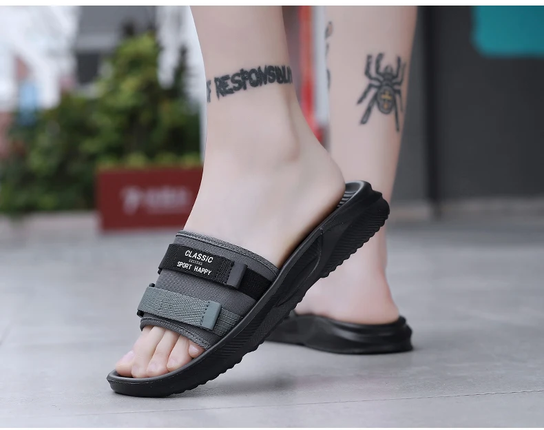 Summer New Men's Slippers Outdoor Beach Sandals Mens Lightweight Slides Men Casual Shoes Flip-flops Home Slippers Beach Sandals