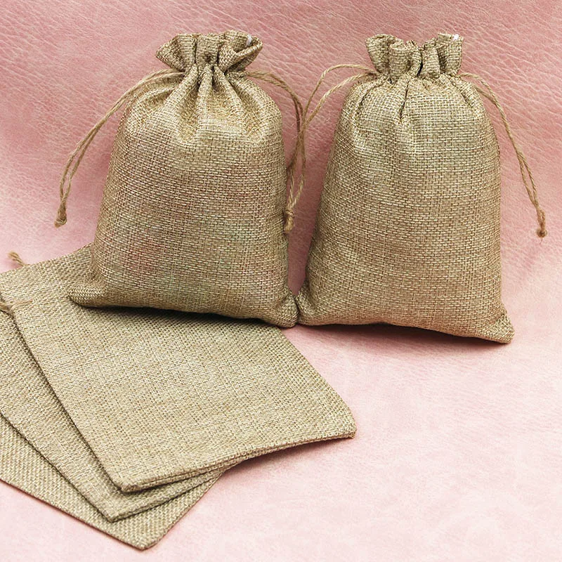 (5 pieces/pack) 13 * 18cm Christmas gift bag set bundling bag Christmas linen bag Christmas gift packaging bag pendant DIY