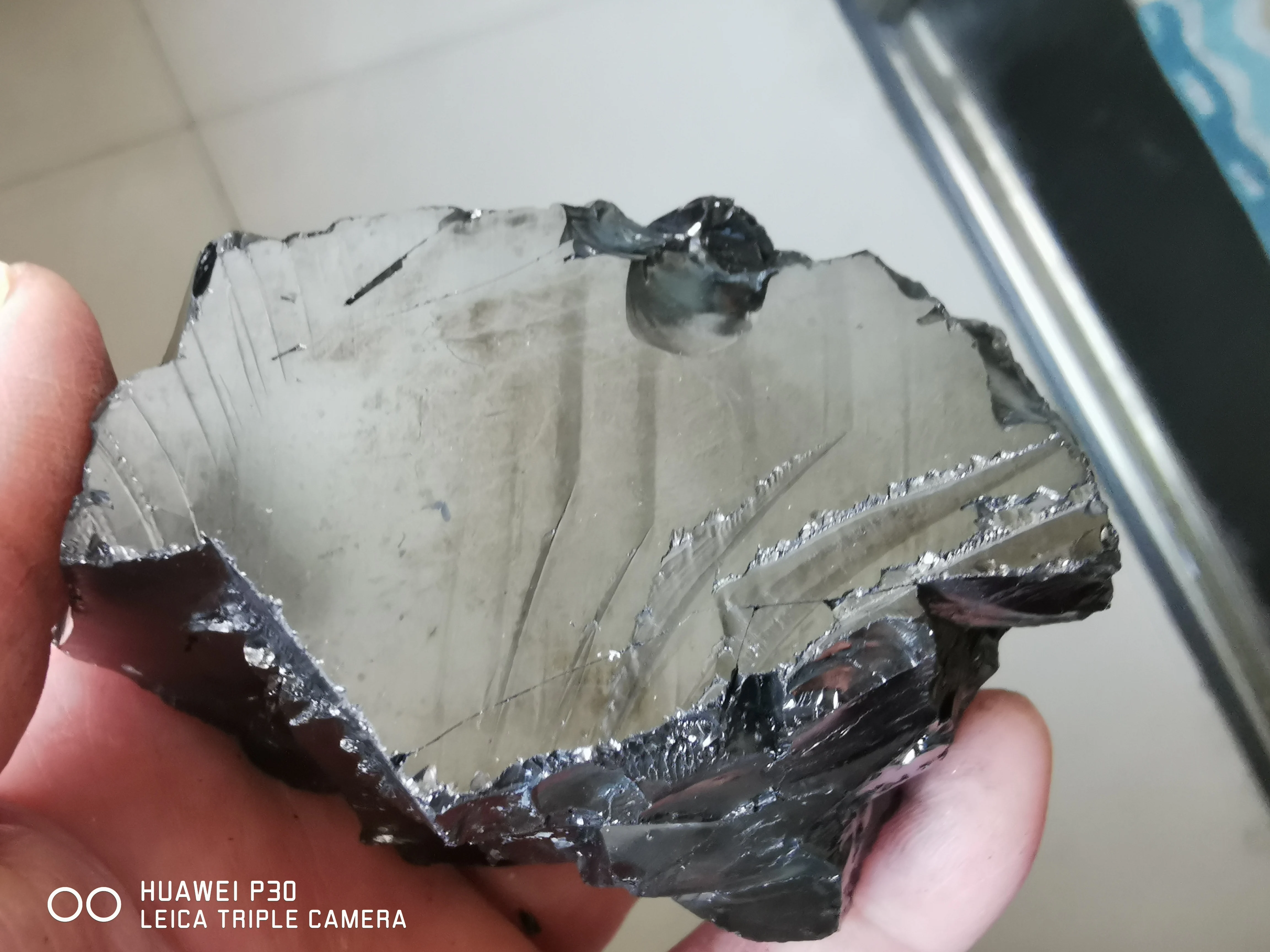 

170,5 г, Элитный благородный Шунгит класса A ++, необработанный шунгит, натуральный Shungite с защитой от ЭМП-1 шт.