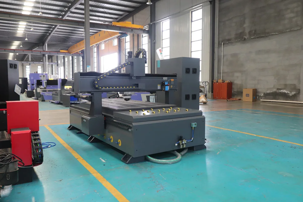 9KW HQD 스핀들 1325 선형 ATC CNC 라우터 3축 목공 기계 신텍 컨트롤러 380V 자동 공구 교환기