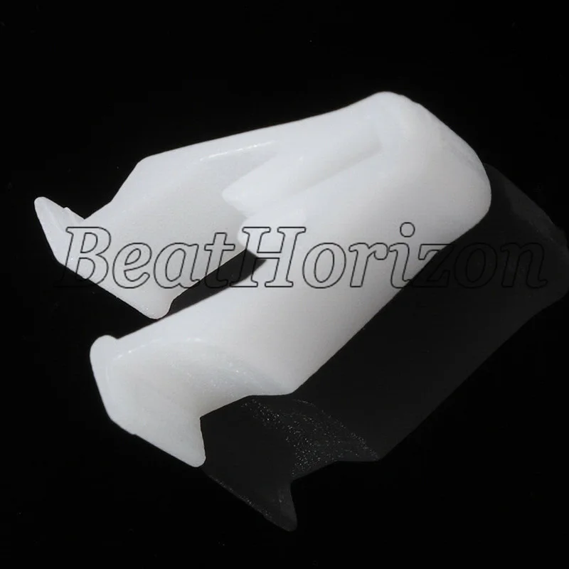 Рисунок 2 - пластиковые зажимы для приборной